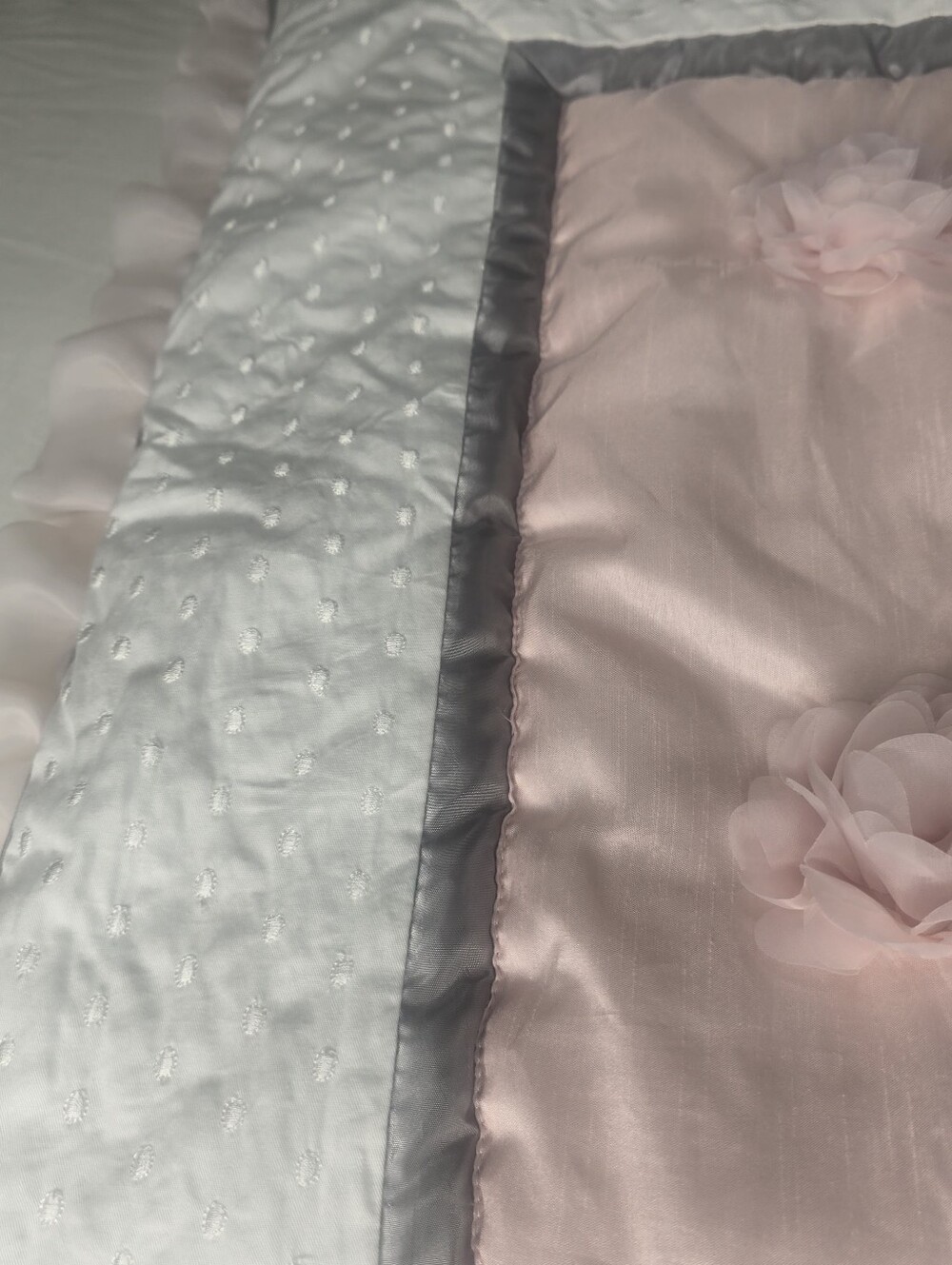 The Peanutshell Pink Arianna Crib Quilt for Baby Girls - Picture 6 of 10